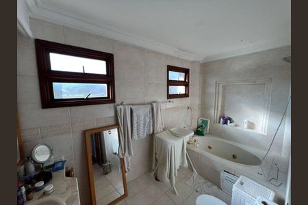 Casa à venda com 4 quartos, 445m² em Residencial Nove (Alphaville), Santana de Parnaíba