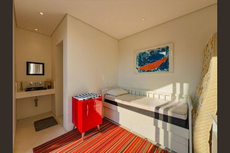 Casa à venda com 4 quartos, 420m² em Tamboré, Santana de Parnaíba