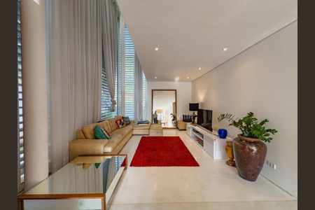 Casa à venda com 4 quartos, 420m² em Tamboré, Santana de Parnaíba