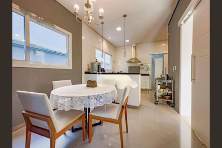 Casa à venda com 4 quartos, 487m² em Alphaville, Santana de Parnaíba