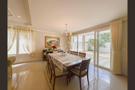 Casa à venda com 4 quartos, 332m² em Alphaville, Santana de Parnaíba