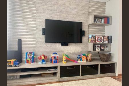 Casa à venda com 4 quartos, 300m² em Parque Sinai, Santana de Parnaíba