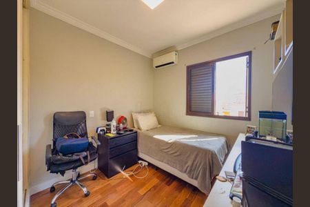 Casa à venda com 3 quartos, 180m² em Residencial Tambore III, Santana de Parnaíba