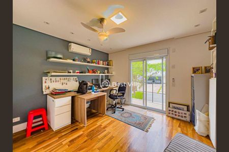 Casa à venda com 4 quartos, 297m² em Residencial Cinco (Alphaville), Santana de Parnaíba