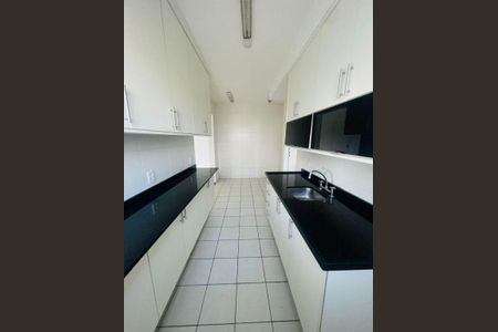 Apartamento à venda com 3 quartos, 107m² em Empresarial 18 do Forte, Barueri