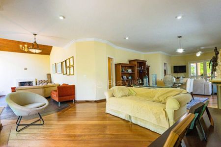 Casa à venda com 3 quartos, 263m² em Residencial Onze (Alphaville), Santana de Parnaíba