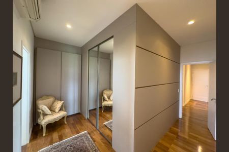 Apartamento à venda com 5 quartos, 367m² em Tamboré, Santana de Parnaíba