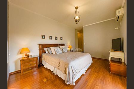 Casa à venda com 4 quartos, 600m² em Alphaville Industrial, Barueri