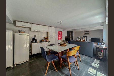 Casa de Condomínio à venda com 4 quartos, 243m² em Vila Pindorama, Barueri