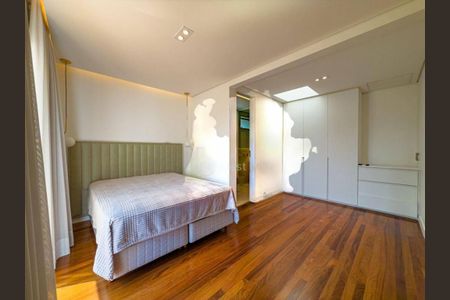 Casa à venda com 4 quartos, 414m² em Alphaville Conde II, Barueri