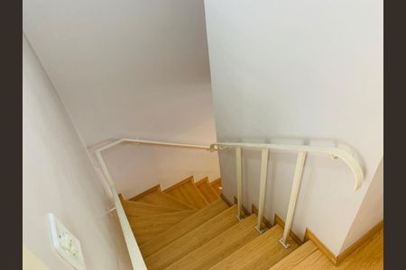 Casa de Condomínio à venda com 2 quartos, 65m² em Jardim Regina Alice, Barueri