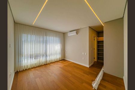 Casa à venda com 5 quartos, 508m² em Alphaville Residencial Zero, Barueri