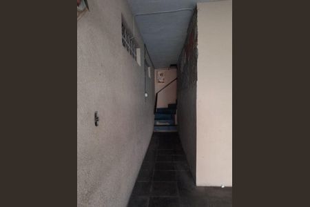 Casa à venda com 5 quartos, 250m² em Jardim Tupanci, Barueri