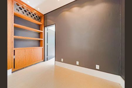 Casa à venda com 5 quartos, 730m² em Alphaville Conde II, Barueri