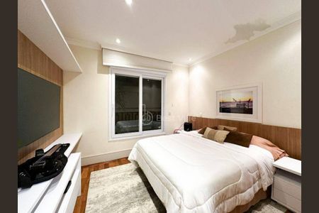 Casa à venda com 4 quartos, 420m² em Centro Comercial Jubran, Barueri