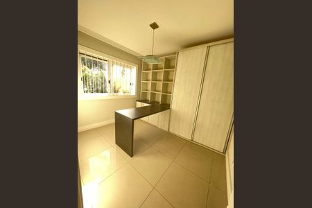 Quarto de casa para alugar com 5 quartos, 268m² em Marechal Rondon, Canoas