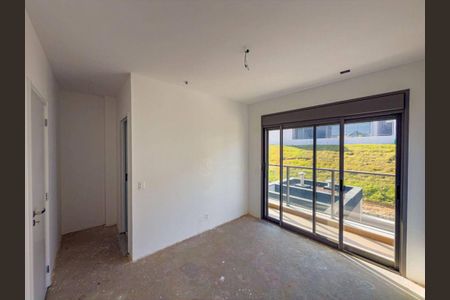 Casa à venda com 4 quartos, 230m² em Centro Empresarial Tamboré, Santana de Parnaíba