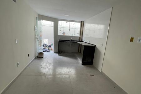 Cozinha de casa para alugar com 2 quartos, 60m² em Parque Pauliceia, Duque de Caxias