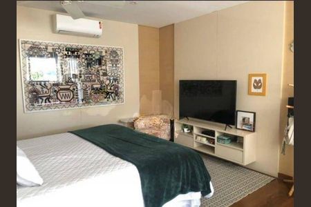 Casa à venda com 4 quartos, 399m² em Alphaville Conde II, Barueri