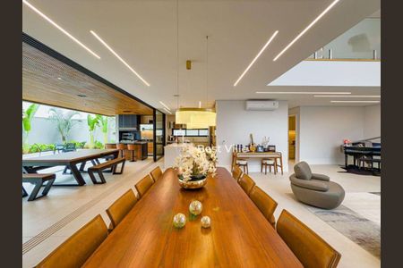 Casa à venda com 4 quartos, 411m² em Alphaville Conde II, Barueri