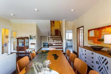 Casa à venda com 4 quartos, 320m² em Residencial Onze (Alphaville), Santana de Parnaíba