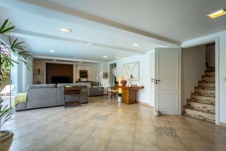 Casa à venda com 4 quartos, 320m² em Residencial Onze (Alphaville), Santana de Parnaíba