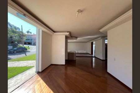Casa à venda com 4 quartos, 620m² em Residencial Cinco (Alphaville), Santana de Parnaíba