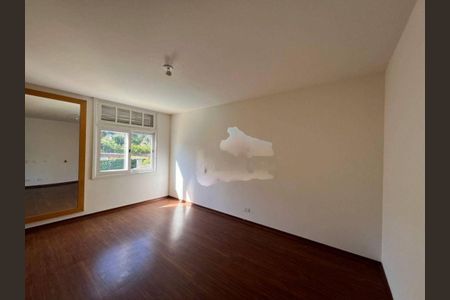 Casa à venda com 4 quartos, 620m² em Residencial Cinco (Alphaville), Santana de Parnaíba