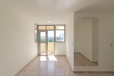 Sala de apartamento para alugar com 3 quartos, 69m² em Vila Sofia, São Paulo