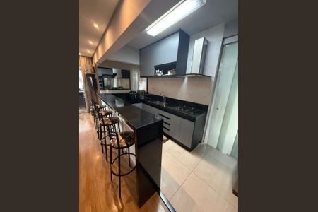 Cozinha de apartamento para alugar com 2 quartos, 56m² em Jardim Colorado, São Paulo