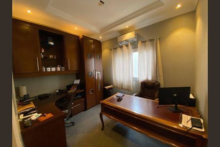 Casa à venda com 4 quartos, 281m² em Alphaville Residencial Um, Barueri