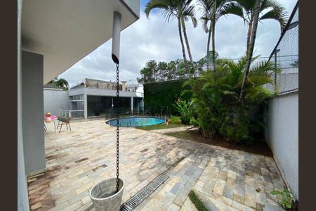 Casa à venda com 4 quartos, 281m² em Alphaville Residencial Um, Barueri