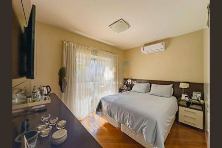 Casa à venda com 4 quartos, 419m² em Residencial Tres (Alphaville), Santana de Parnaíba