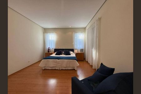 Casa à venda com 4 quartos, 325m² em Residencial Cinco (Alphaville), Santana de Parnaíba