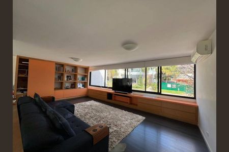 Casa à venda com 3 quartos, 380m² em Alphaville Residencial Dois, Barueri