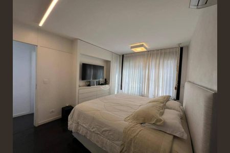 Casa à venda com 3 quartos, 380m² em Alphaville Residencial Dois, Barueri
