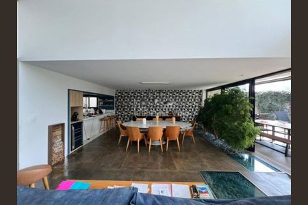 Casa à venda com 3 quartos, 380m² em Alphaville Residencial Dois, Barueri