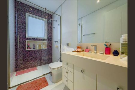 Casa à venda com 4 quartos, 700m² em Centro Comercial Jubran, Barueri