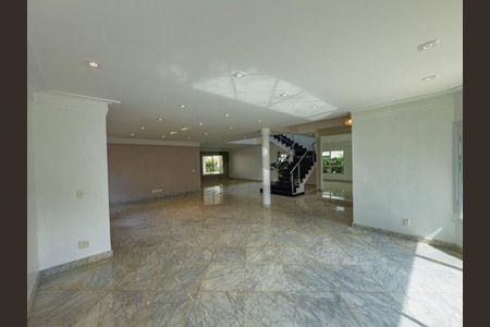 Casa à venda com 4 quartos, 530m² em Tamboré, Santana de Parnaíba