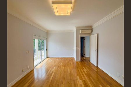 Casa à venda com 4 quartos, 530m² em Tamboré, Santana de Parnaíba