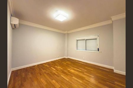 Casa à venda com 4 quartos, 530m² em Tamboré, Santana de Parnaíba