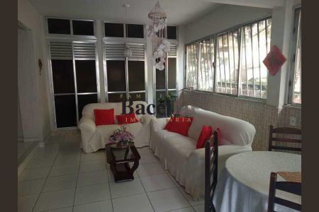 Casa à venda com 4 quartos, 250m² em Sampaio, Rio de Janeiro