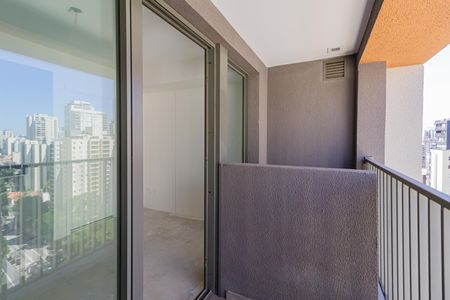 Varanda de kitnet/studio à venda com 1 quarto, 26m² em Cidade Monções, São Paulo