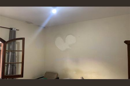 Casa à venda com 2 quartos, 200m² em Ayrosa, Osasco