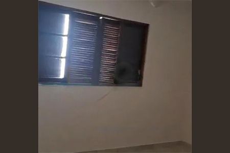 Casa à venda com 2 quartos, 300m² em Vila Zat, São Paulo