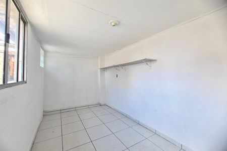 Quarto 2 de casa para alugar com 2 quartos, 50m² em Vila Uniao (zona Leste), São Paulo
