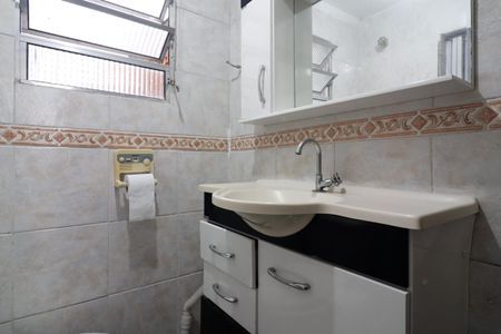 Banheiro de casa para alugar com 1 quarto, 71m² em Vila Guilhermina, São Paulo