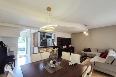 Sala de casa de condomínio à venda com 3 quartos, 192m² em Planalto, São Bernardo do Campo