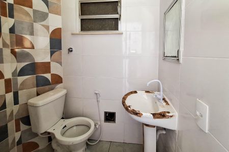 Banheiro de apartamento à venda com 1 quarto, 54m² em Centro, Niterói