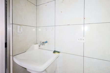 Banheiro / Tanque de casa para alugar com 1 quarto, 40m² em Jardim Japao, São Paulo